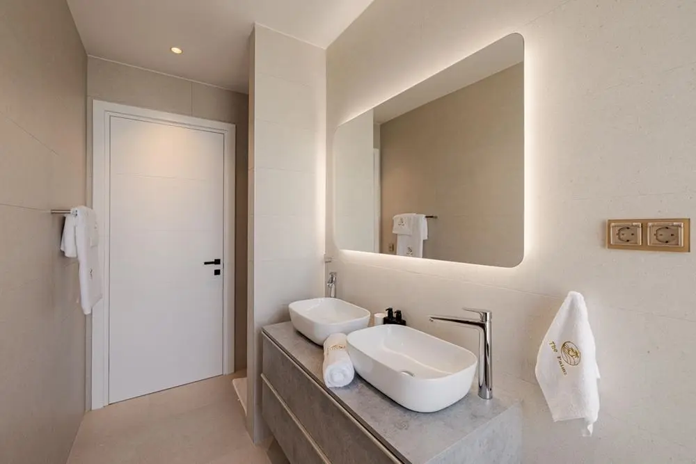 the-palms-resort-villa-president-bathroom3