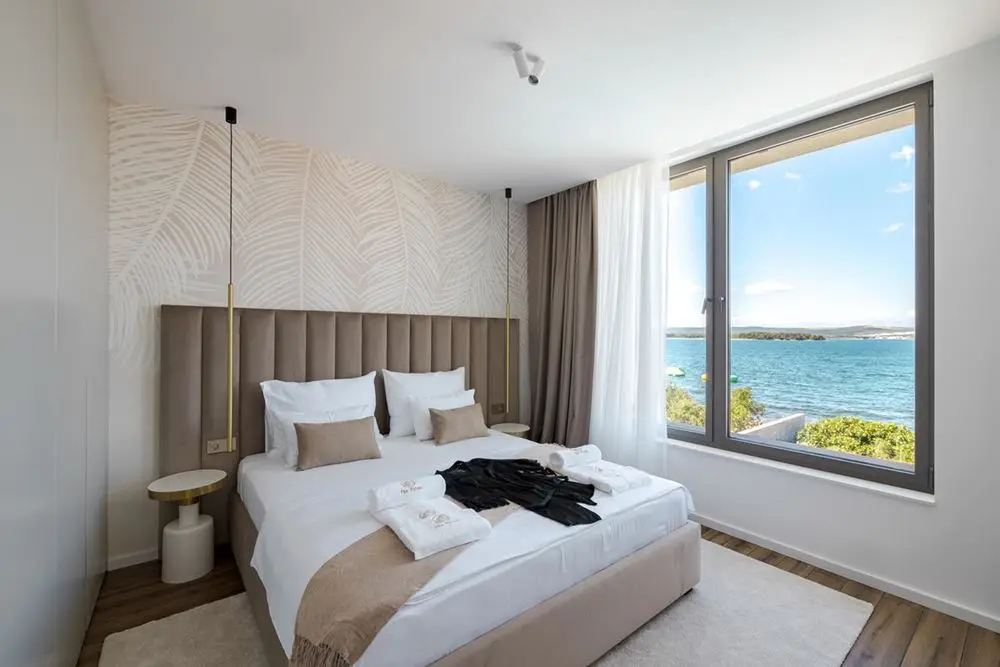 the-palms-resort-villa-president-bedroom1